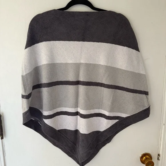 Barefoot Dreams Cape / Shawl One Size Gray Striped sweater - Picture 5 of 7